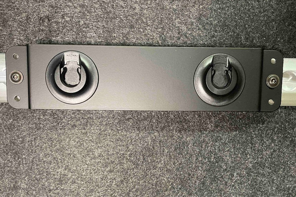 Adapterplatte zur Wandmontage und Airlineschienen