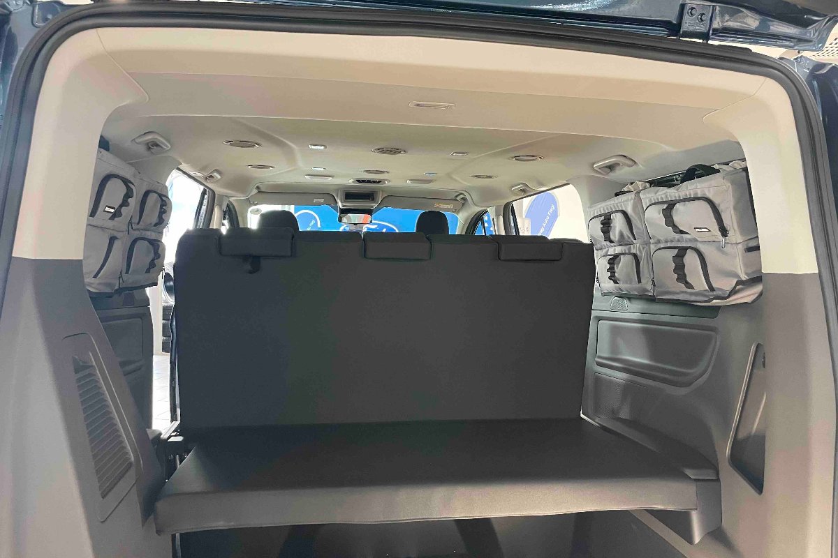 Ford Tourneo Custom L1 bag set - Main Image