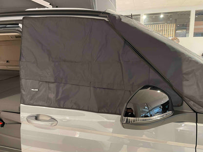 Shelter Comfort für VW New Multivan, New California VW T7 , Moskitonetz, ScheibenIoslierung fuer T7, Cockpitisolierung fuer VW T7, Windschutzscheibenisolierung VW T7, Abdunkelungen fuer VW, VW Zubehör, Verdunkelung VW T7, Passgenaue Verdunkelungen fuer VW T7, Außenisolierung