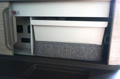 Box 1 für den neuen California Ocean- diei Filzbox unterhalb der Besteckschublade