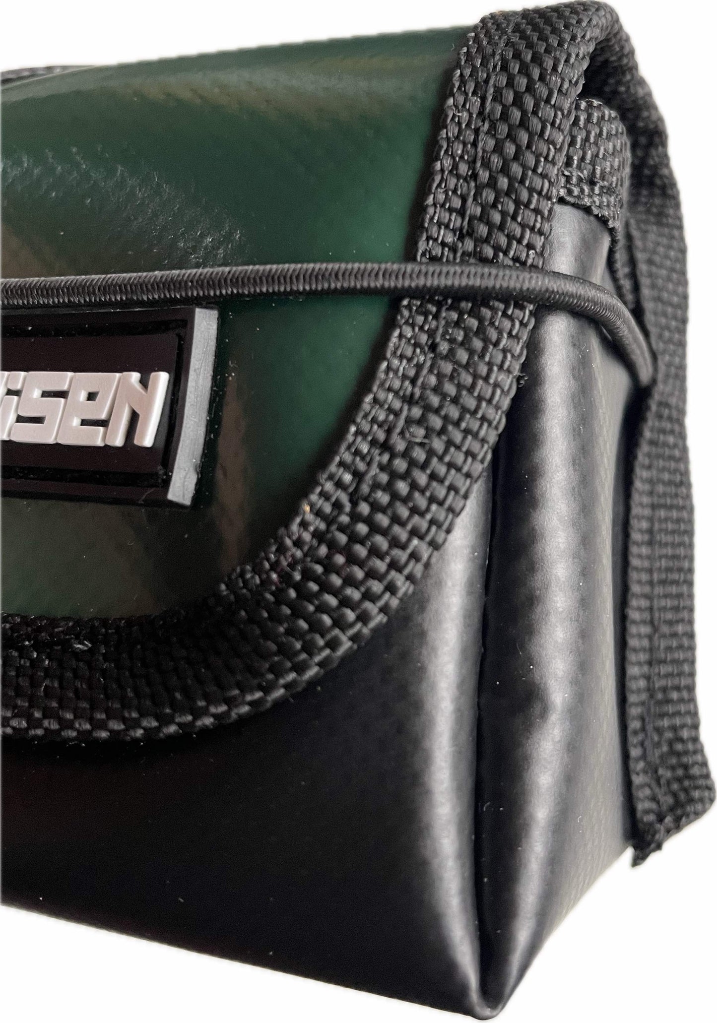 Brillenetui aus LKW-Planen