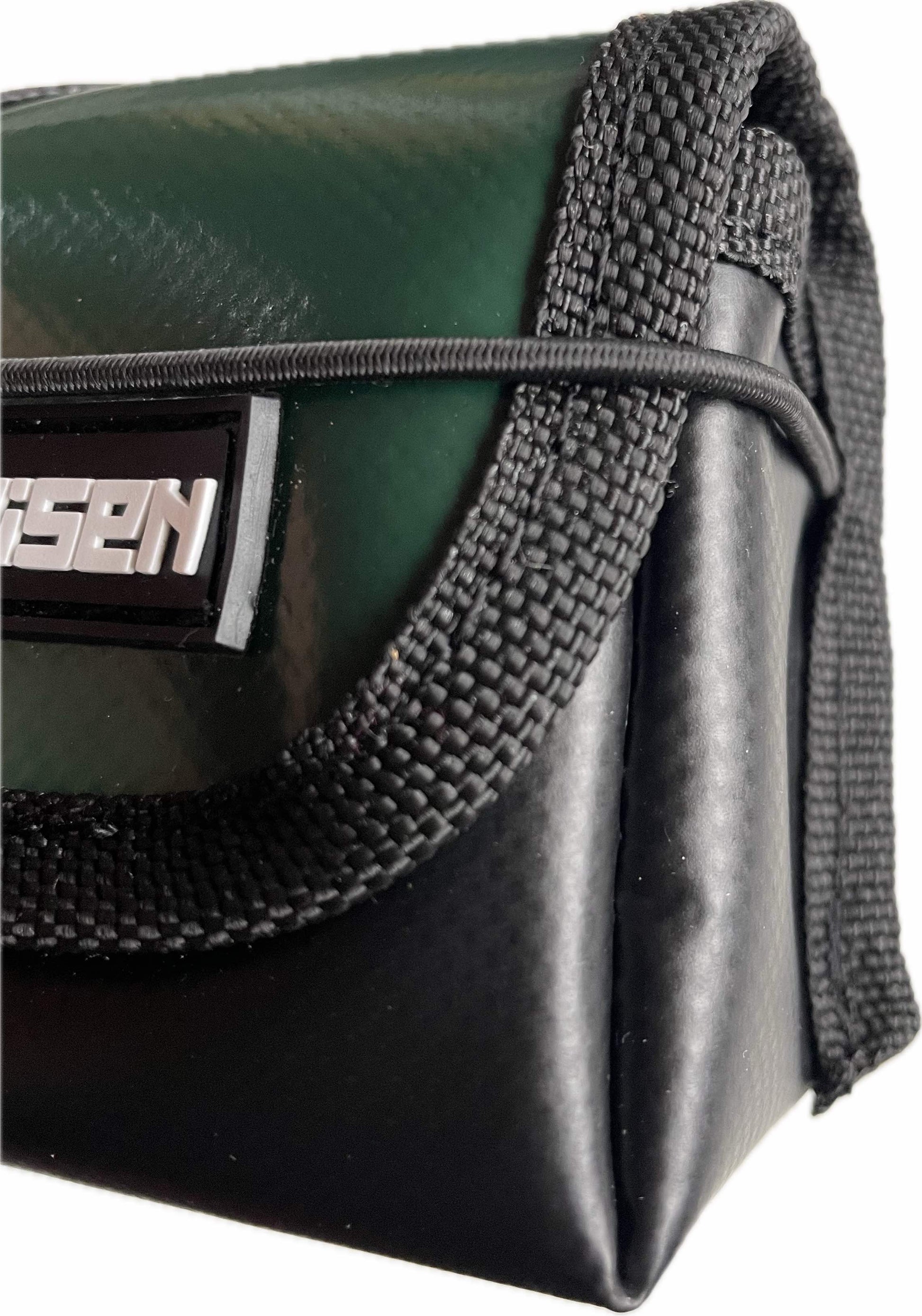 Brillenetui aus LKW-Planen