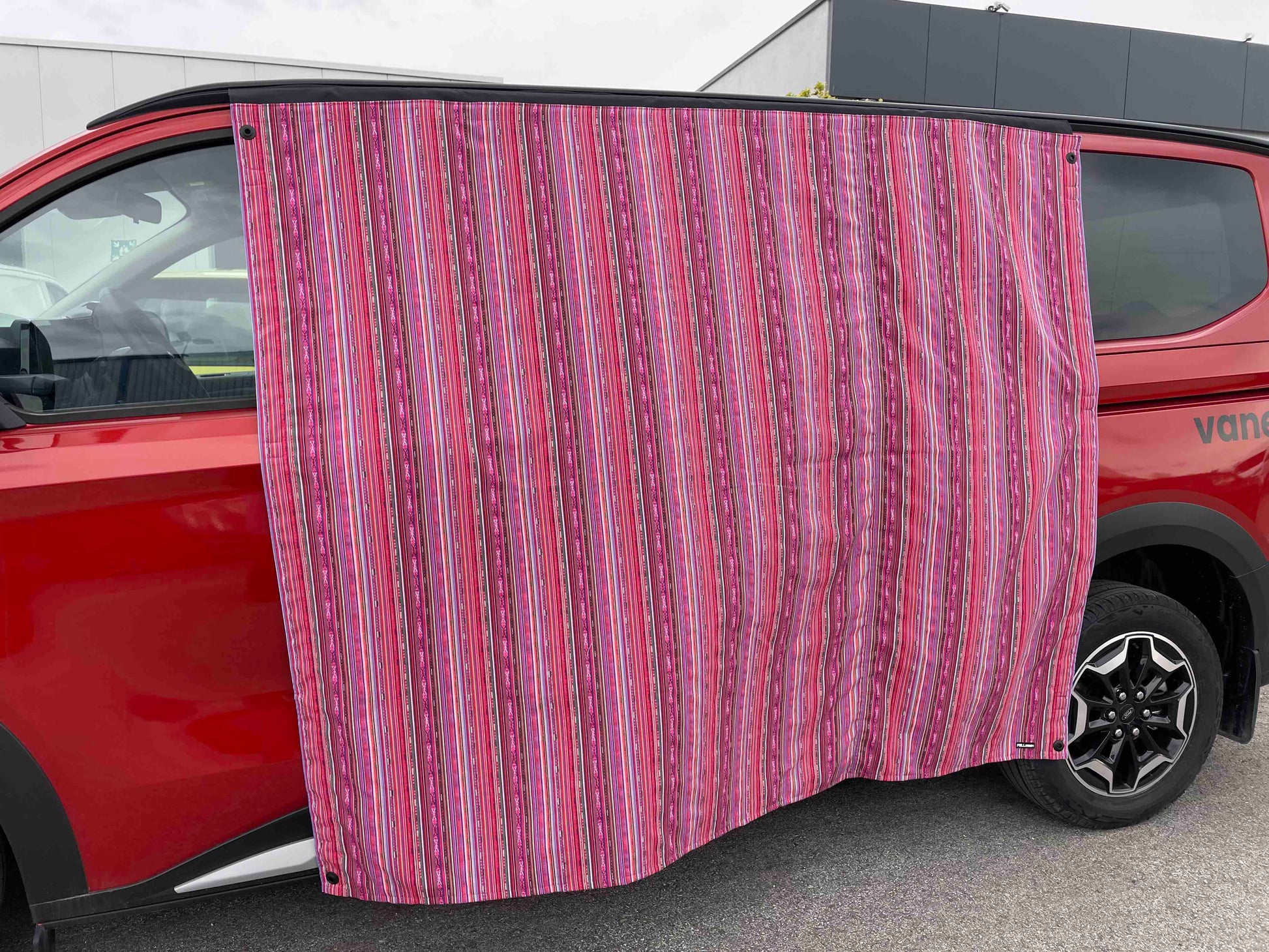 Sonnensegel für Camper, Campingtuch, Tarp, Markisenzubehör, minimalistisches Sonnentuch, Awing für Camper, Blickschutz für Camper, Moskitoschutz, multifunktionales Tuch, multifunktionales Tarp, multifunktionales Sonnensegel, Design-Sonnensegel, Magnettuch, magnetisches Sonnensegel, Sonnensegel für Microcamper, Sonnensegel für Mikrocamper, Sonnensegel für Hochdachkombis, Ergänzung zu Markisen