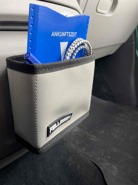 Täschchen für Vans, Tasche für Ganghebelverkleidung, Tasche für Camper, Taschen für das Armaturenbrett, Zubehoer fuer T7, Zubehoer fuer T6, Zubehoer Ford, Zubehoer fuer Ford Nugget, Zubehoer fuer PSA, Stauraum im Van, Stauraum im Bus, Packtaschen, Zubehoer fuer Camper, Cockpittaschen