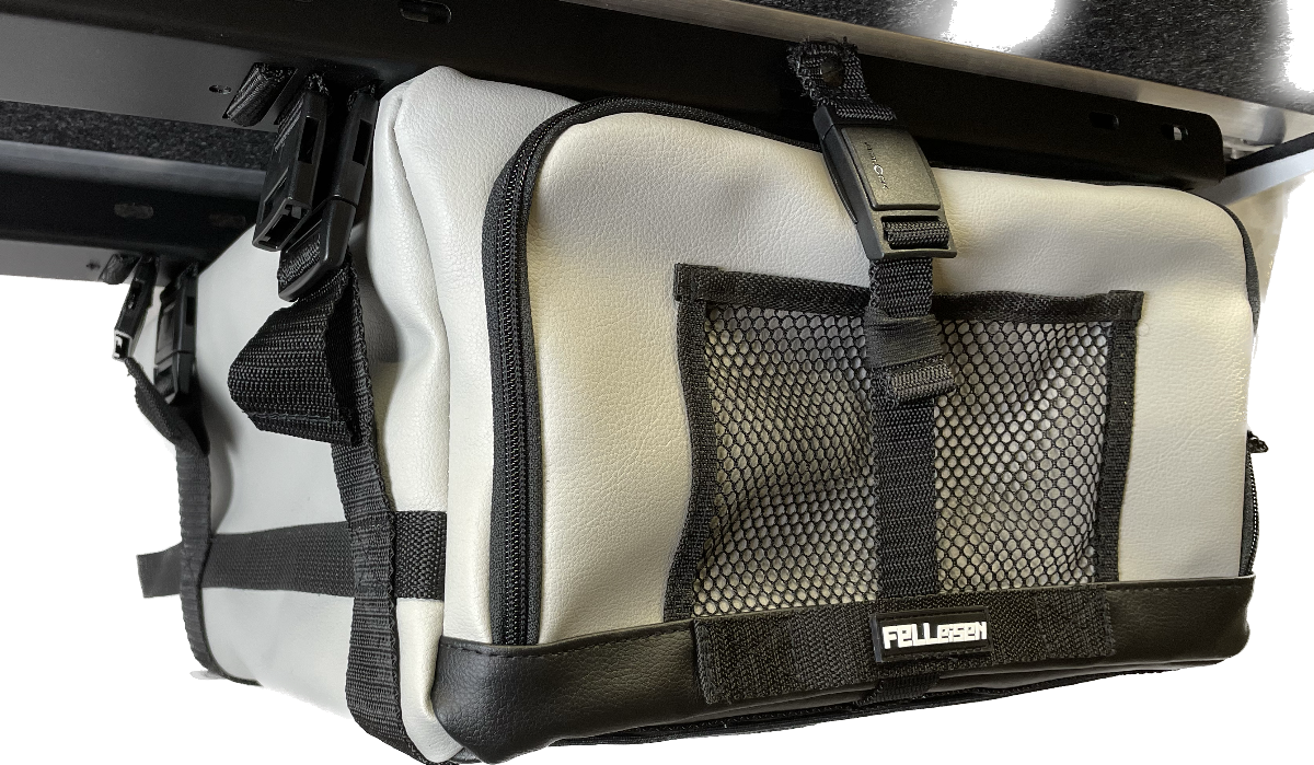 Dachschrank, Stauraum, flexibel, einzeln entnehmbar, Camper Ausbau, Camper Ausbausystem, leichte flexible Taschen für Airlineschienen, Leichbauschrank, Produkte fuer Vanausbau, Vanlife, Vanconverter, Selbstausbau fuer Vans,Camper Ausbausystem, leichte flexible Taschen für Airlineschienen, Camperausbau, Schränke für Camperausbau, Vanausbau, Vanconvertersation, Leichbauschrank, Aufbewahrung mit Airlineschienen, Camperausbau mit Airlineschienen, Stauraum mit Airlineschienen