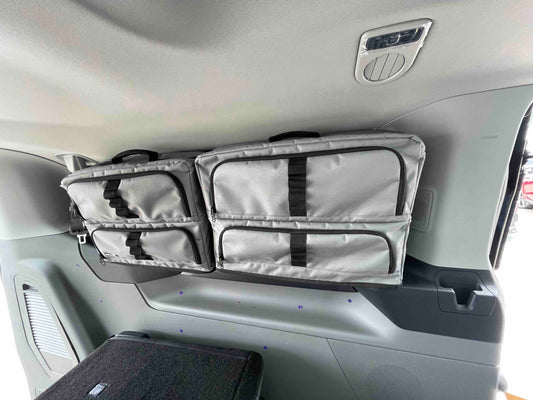 Fenstertaschen, Bagsysteme, Stauraum für Camper, Camper, Windowbags, Ford Tourneo Custom, Fenstertaschen für Ford Tourneo Custom in grau, Window bags for Ford Tourneo Custom, Zubehoer New Ford Tourneo V710, Fenstertaschen fuer Ford, Fenstertaschen fuer neue Caravelle, Fenstertaschen fuer neuen Transporter,  Stauraum fuer Ford, Zubehoer fuer Camper, Zubehoer fuer Ford Tourneo, Packtaschen fuer VW Caravelle, Packtaschen fuer Ford, Zubehoer für Ford Nugget, Zubehoer fuer Volkswagen, 