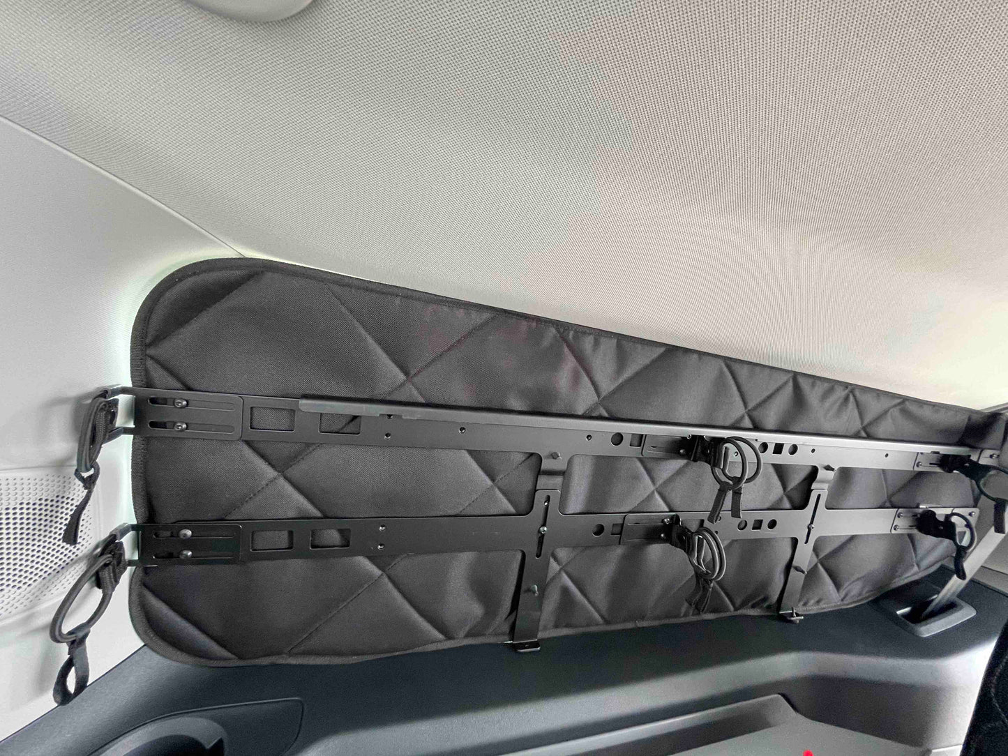 Fenstertaschen, Bagsysteme, Stauraum für Camper, Camper, Windowbags, Ford Tourneo Custom, Fenstertaschen für Ford Tourneo Custom in grau, Window bags for Ford Tourneo Custom, Fenstertaschen, Bagsysteme, Stauraum für Camper, Camper, Windowbags, Ford Tourneo Custom, Fenstertaschen für Ford Tourneo Custom in grau, Window bags for Ford Tourneo Custom, Zubehoer New Ford Tourneo V710, Fenstertaschen fuer Ford, Fenstertaschen fuer neue Caravelle, Fenstertaschen fuer neuen Transporter,  Stauraum fuer Ford, Zubehoer