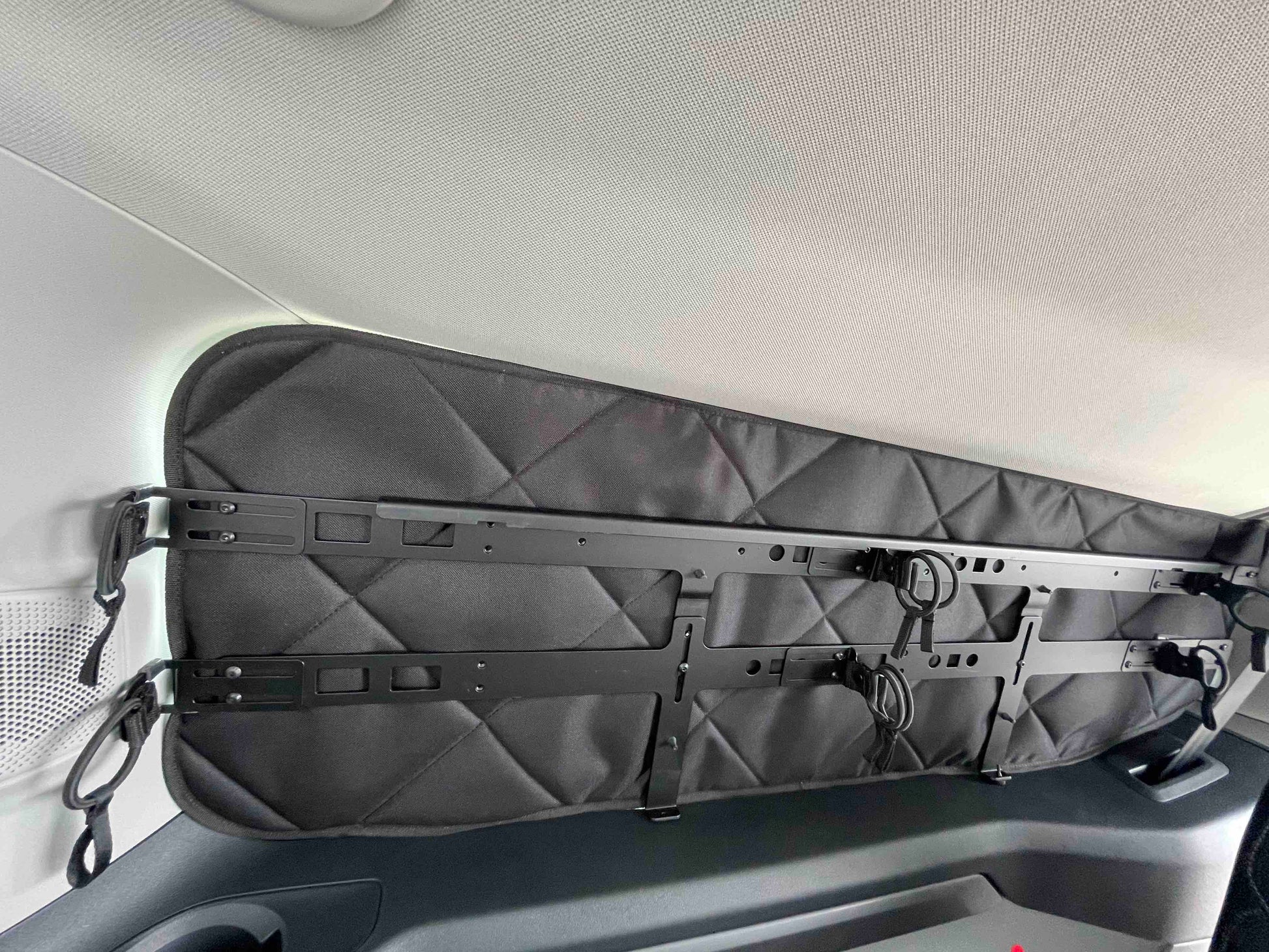 Fenstertaschen, Bagsysteme, Stauraum für Camper, Camper, Windowbags, Ford Tourneo Custom, Fenstertaschen für Ford Tourneo Custom in grau, Window bags for Ford Tourneo Custom, Fenstertaschen, Bagsysteme, Stauraum für Camper, Camper, Windowbags, Ford Tourneo Custom, Fenstertaschen für Ford Tourneo Custom in grau, Window bags for Ford Tourneo Custom, Zubehoer New Ford Tourneo V710, Fenstertaschen fuer Ford, Fenstertaschen fuer neue Caravelle, Fenstertaschen fuer neuen Transporter,  Stauraum fuer Ford, Zubehoer