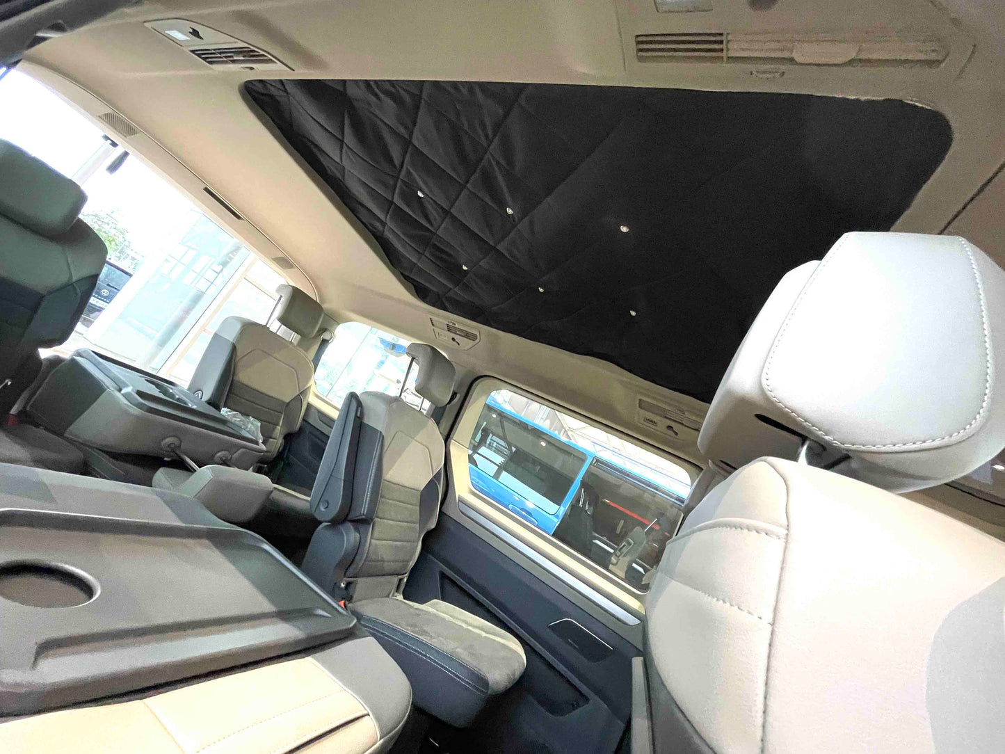 Isolierung für Panoramaglasdach - VW Der neue Multivan (MV21)