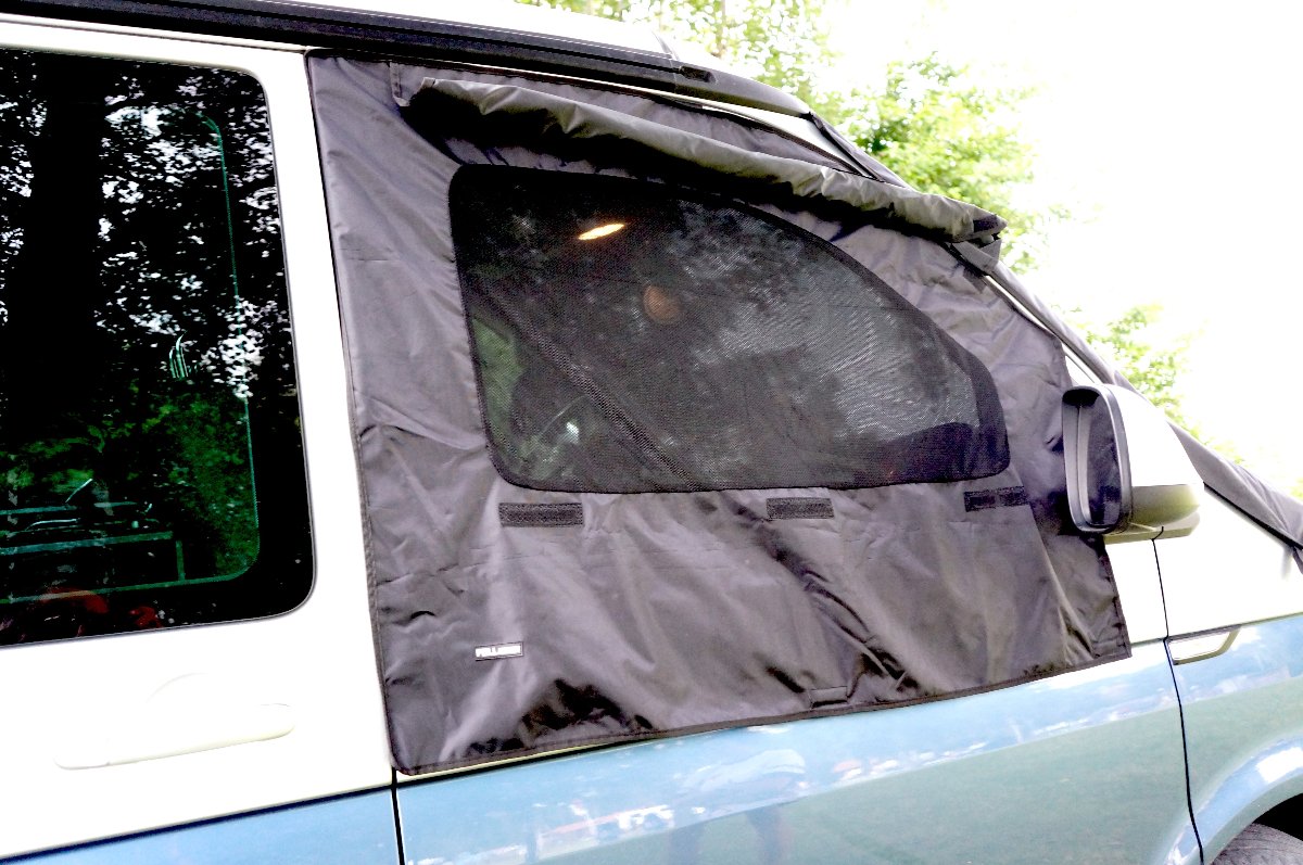 VW T5 T6 T6.1 California, Multivan Sonnenschutz, Sichtschutz, Belüftung, Moskitonetz, Zubehör für California T6, Isolierung für VW T6, Cockpitisolierung für T6, Verdunkelung für T6, Verdunkelung für California, Windschutzscheibenisolierung VW T6, Windschutzscheinisolierungen fuer VW California, Sonnenschutz fuer VW