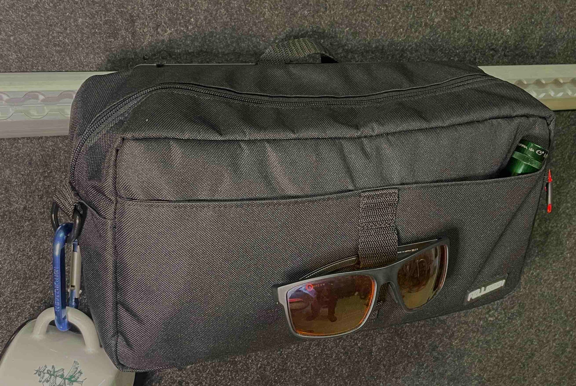 Organizer fuer Camper, Abnehmbare Taschen fuer Camper, Magnettaschen, Organizer, Sitzorganizer, Sitztaschen, Entdecke den Camperorganizer, Camping pockets, Taschen mit magnetischer Befestigung, modularer Organizer, Organizer fuer Ducato, Boxer, Jumper. Campingorganizer, Wohnmobilorganizer, Rückenlehnentaschen Rückenlehenorganizer, Ordnungssystem fuer Vans, Organizer fuer Camper,Camping Organizer, Organizer Camping