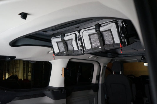 Dachschrank, Stauraum, flexibel, einzeln entnehmbar, Camper Ausbau, Staurraum fuer Campster, Vanster, Ford, PSA. Packtaschen fuer Camper, Stauraumlösungen fuer Camper, Stauraum ohne Bohren, Packtaschen fuer Camper, Packtaschen fuer Ford, Packtaschen fuer Aufstelldächer, SCA-Dach Packtaschen, Einbau Aufstelldach,