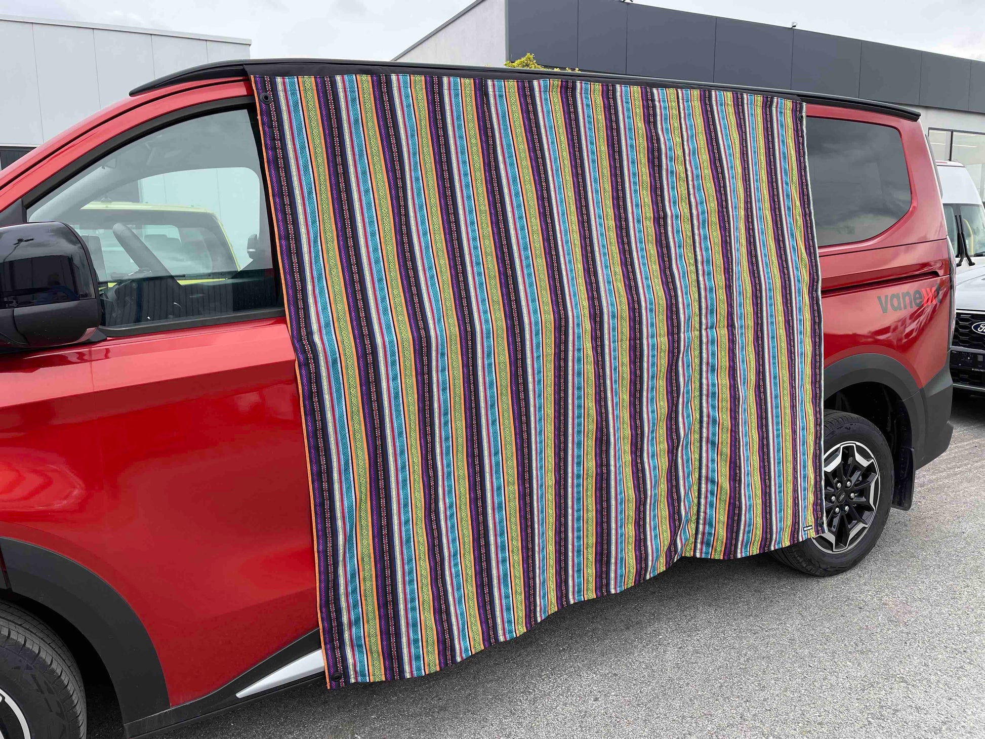 Sonnensegel für Camper, Campingtuch, Tarp, Markisenzubehör, minimalistisches Sonnentuch, Awing für Camper, Blickschutz für Camper, Moskitoschutz, multifunktionales Tuch, multifunktionales Tarp, multifunktionales Sonnensegel, Design-Sonnensegel, Magnettuch, magnetisches Sonnensegel, Sonnensegel für Microcamper, Sonnensegel für Mikrocamper, Sonnensegel für Hochdachkombis, Ergänzung zu Markisen